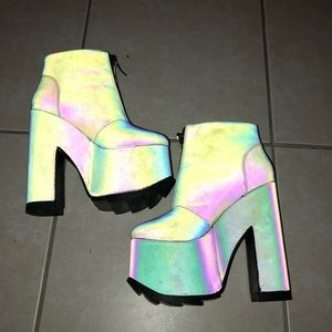 YRU Reflective nightmare boots